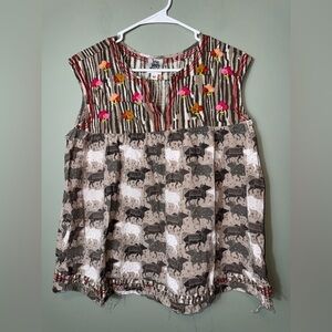 Ivy Jane Women’s‎  Embroidered Elephant Print Top Boho Raw Hem Medium